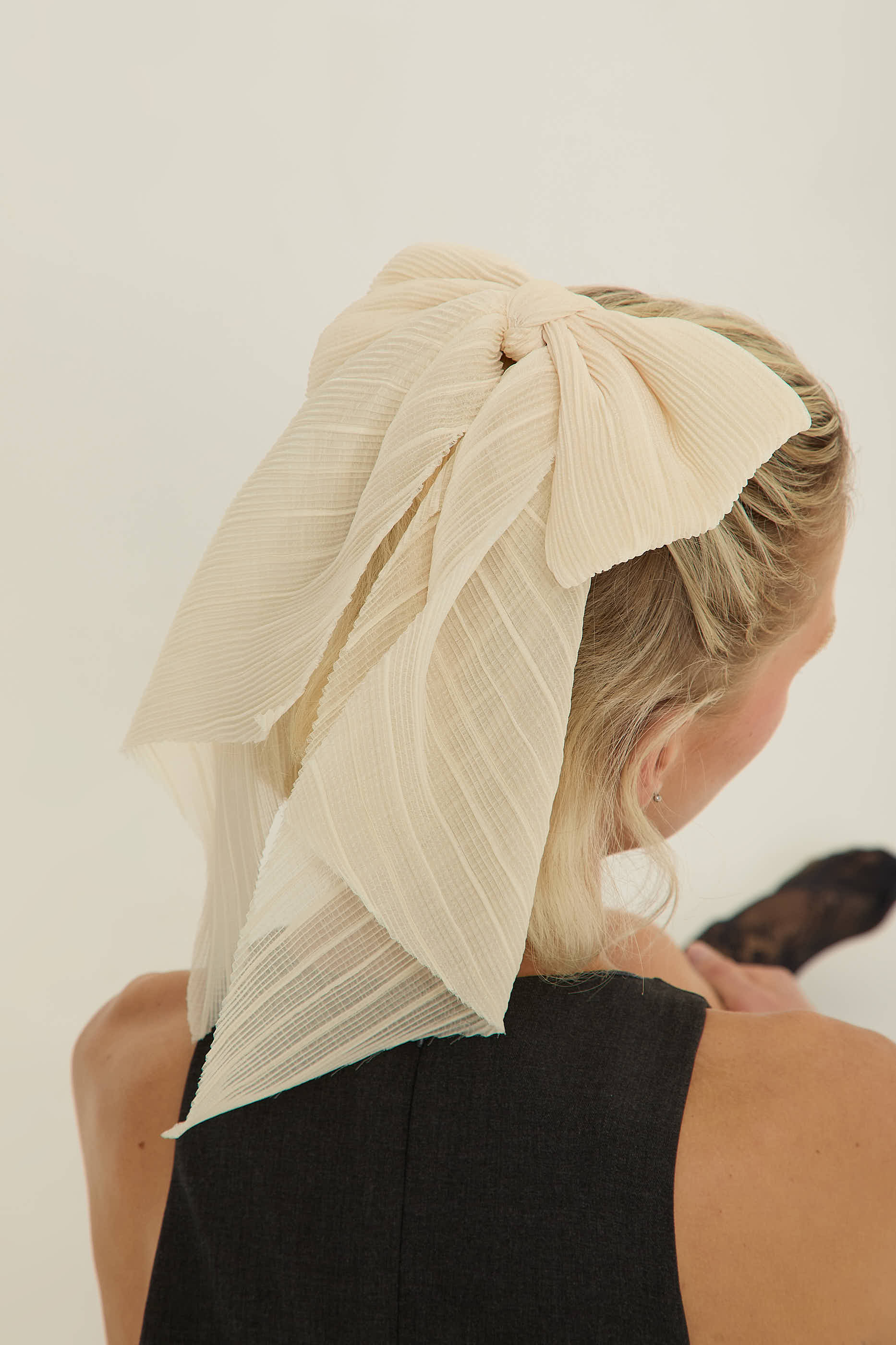 Oversized Elise Pleated Bow