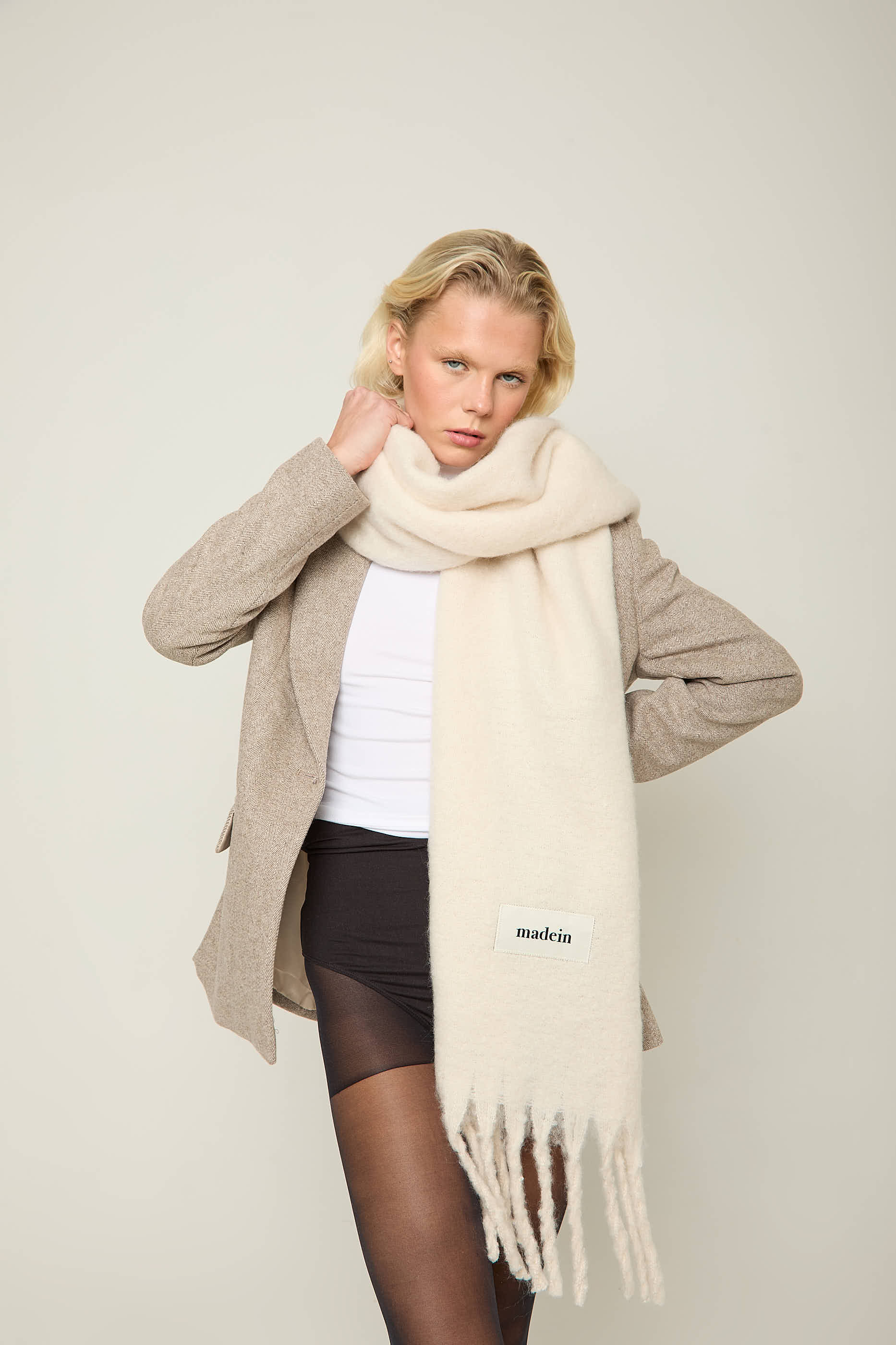 Boucle Knit Hanna Tassel Blanket Scarf Cream